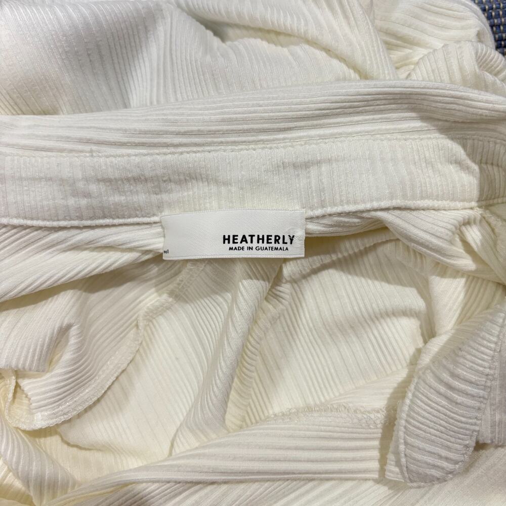 Heatherly Ribbed Ruched Button-Front Collared Top Ivory Small - Picture 3 of 6
